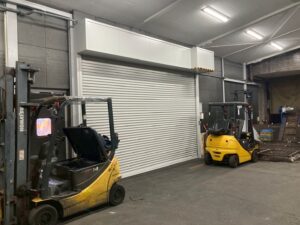 都内とある工場の防音対策工事 シャッター更新 外部